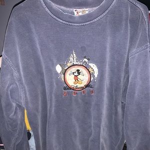2000’s Disney World Crewneck